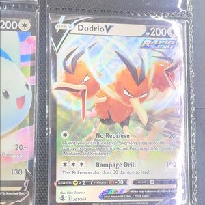 Pokemon Dodrio V Trading Card - Orange and Black